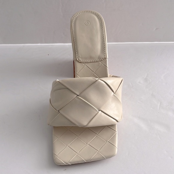 Womens Basket Weave Open Square Toe Block Heel Sandals Slides Pumps Size 5 NWT - Picture 1 of 8